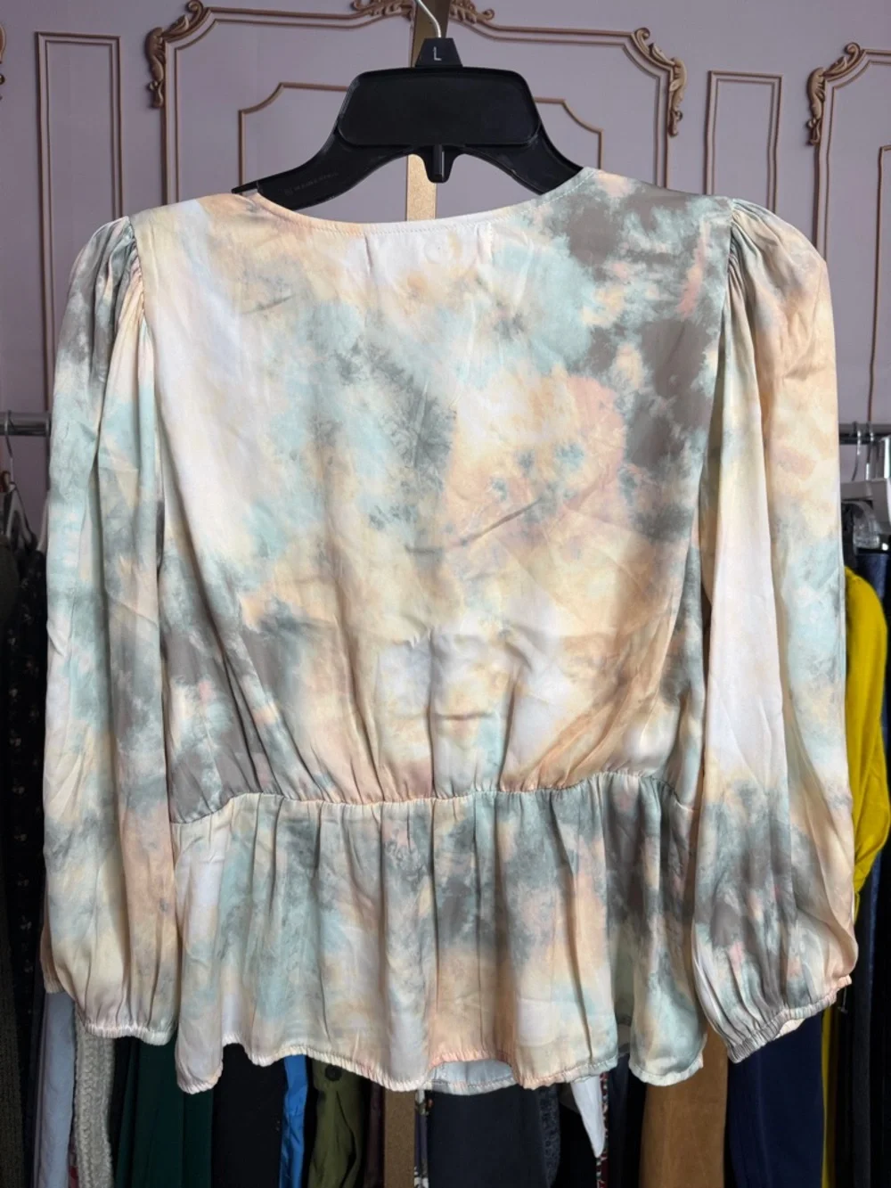 Saltwater Luxe Pastel Tie-Front Blouse – Puff Sleeve V-Neck Top Tie-Dye. Size S - Picture 7 of 8
